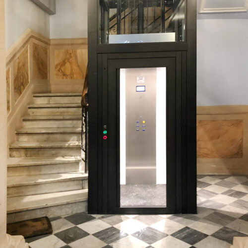 Ascenseur-maison-interieur-Suite-NOVA-Elevators-Gallery-5-500x500