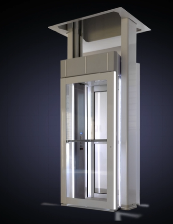 Ascenseur domestique moderne avec portes vitrées et éclairage LED intégré.